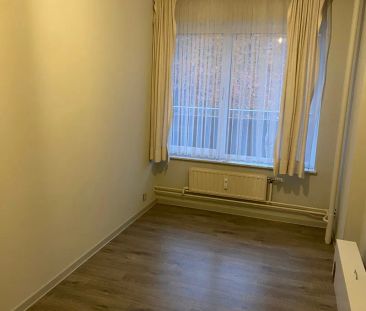 Knap gerenoveerd instapklaar appartement te Hasselt - Photo 1