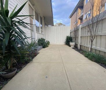 3/77 Edgar Street, North Glen Iris - Photo 5