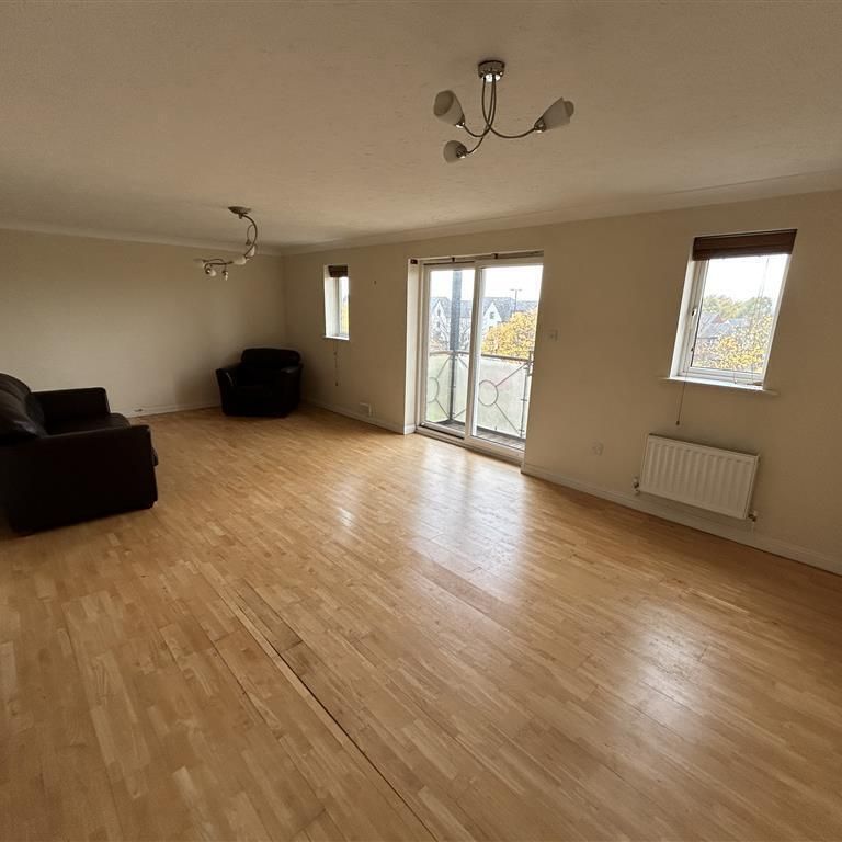 Lakeside Boulevard, Doncaster - Photo 1