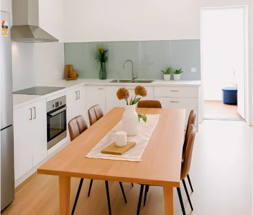 INSULR, Sydney - Photo 3