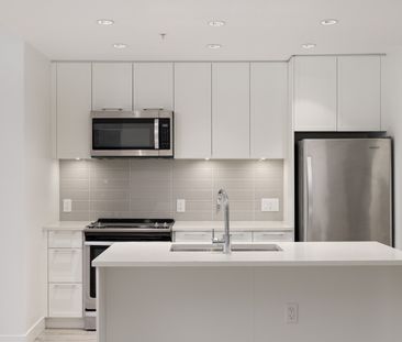 2382 Atkins Ave (2nd Floor), Port Coquitlam - Photo 2