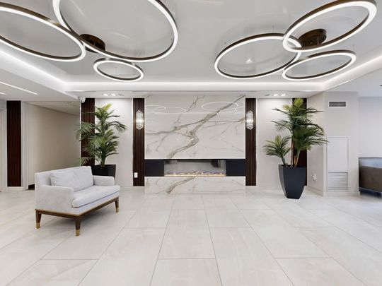 For Lease - 30 Harding Boulevard Unit# 810, Richmond Hill, Ontario - Photo 1