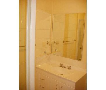 2 BED AND BALCONY 4/6 WENITONG STREET, WEST GLADSTONE, QLD 4680 - Photo 6