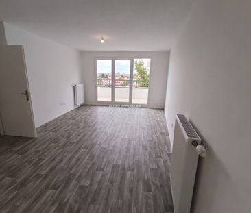Location - appartement - 63.57 m² - 3 Pièces - Photo 4