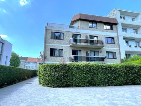Gelijkvloers appartement met ruim terras in een klein gebouw - Foto 2
