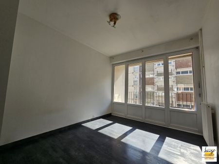 Location Appartement 4 pièces 81m² LE HAVRE 76600 - Photo 4