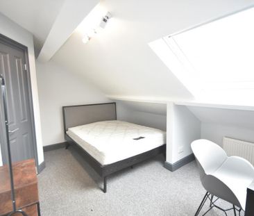 5 bedroom flat to rent - Photo 3