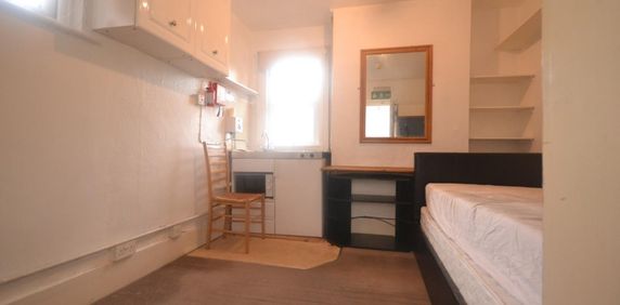1 bedroom Flat To Let - Photo 2