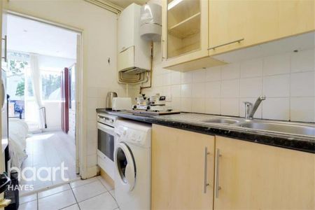 1 bedroom flat to rent - Photo 5