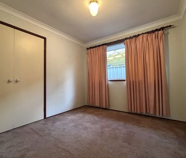 Three Bedroom Home in Ashtonfield with Multiple Living Spaces - Photo 5