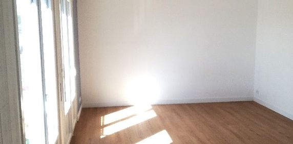 Quimper 2 pièces 51m2 3ème et dernier étage - Photo 2