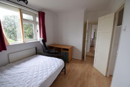4 bedroom house to rent - Photo 4