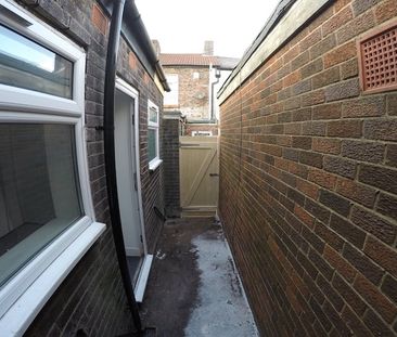 2 Bed Terraced House, Stonehill Street, L4 - Photo 6