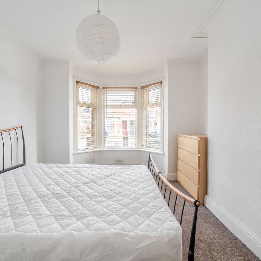 3 bedroom terraced house to rent - Photo 1