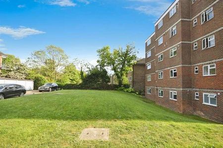 Lansdowne Road, West Wimbledon, SW20 - Photo 5