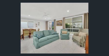 Beautifully Presented Brick Home – Modern Comfort Meets Easy Living - Photo 5