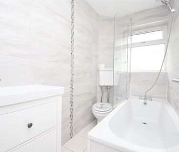 Terraced House to rent - Clive Road, Belvedere, DA17 - Photo 6