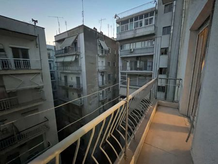 Διαμέρισμα για ενοικίαση Καμάρα - Ροτόντα (Κέντρο Θεσσαλονίκης) - Photo 2