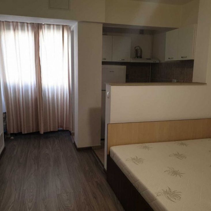 250 euro! Garsoniera Nicolina , totul nou, parter - Fotografie 1