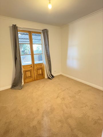 Space, access, and comfort! - Photo 4