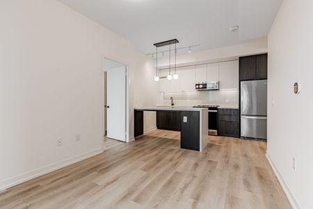 For Lease - 5 York Garden Way Unit# 711, Toronto, Ontario - Photo 4