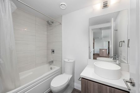 For Lease - 151 Avenue Road Unit# 701, Toronto, Ontario - Photo 2