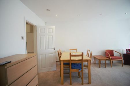2 bedroom maisonette to rent - Photo 4