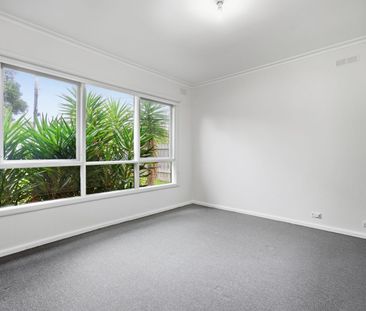 Peaceful Court Living with a Backyard to Enjoy - Photo 6