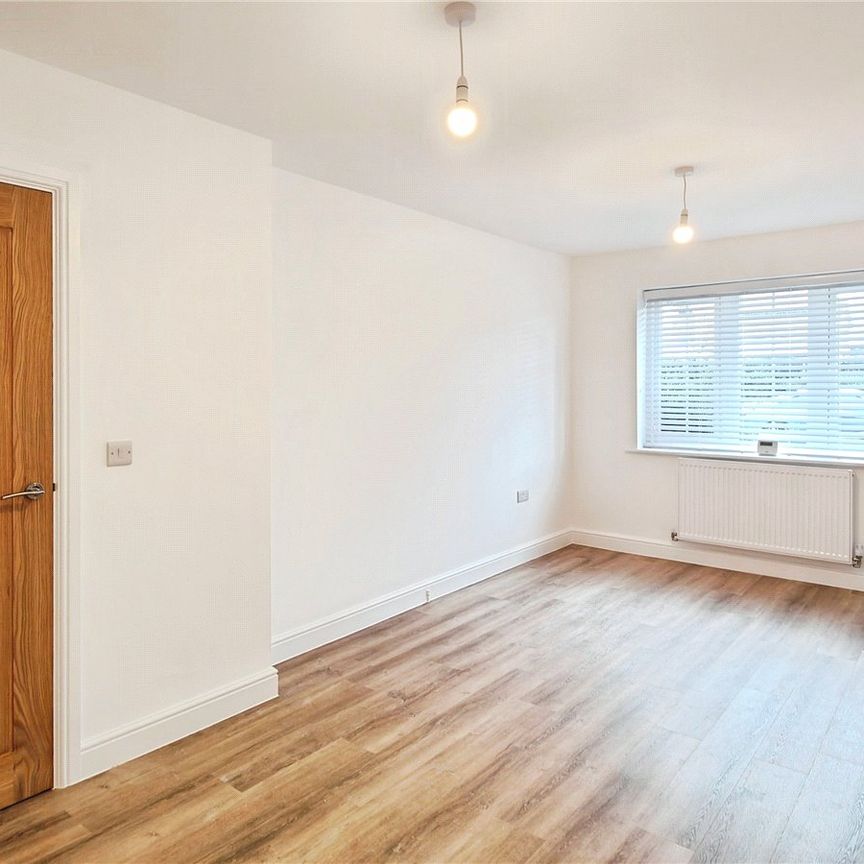 2 bedroom bungalow to rent Stubble Close, Northampton, Northamptonshire, NN2 - Photo 1