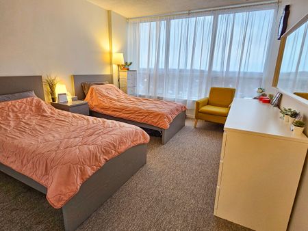 For Lease - 12 Laurelcrest Street Unit# 1206, Brampton, Ontario - Photo 2