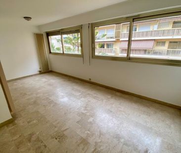 Location Appartement 2 pièces 29m² ANTIBES 06600 - Photo 1