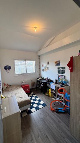 Haut de Lée / Idron, Superbe T4 esprit Loft face aux Pyrénées, vaste Terrasse, 3 chambres, parking couvert, - Photo 5