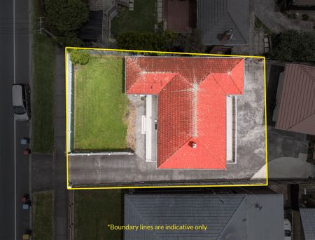 Warm, Practical Living in a Highly Convenient Location - Photo 5