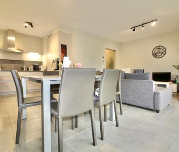 Energiezuinig, recent appartement met 2 slpks, terras, kelderbergin... - Photo 1