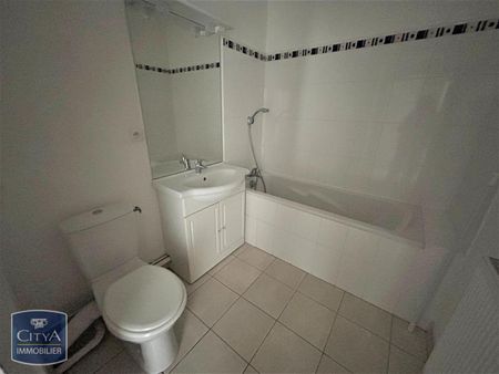 Location Appartement 1 pièce 26m² LILLE 59000 - Photo 2
