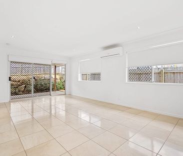 Comfortable Family Living in a Convenient Deebing Heights Location - Photo 1