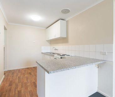 Great 2 Bedroom Unit - Photo 2