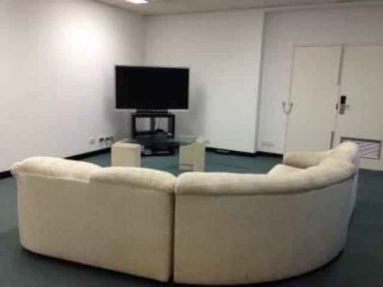 Room 9 (Non Ensuite) - Photo 1