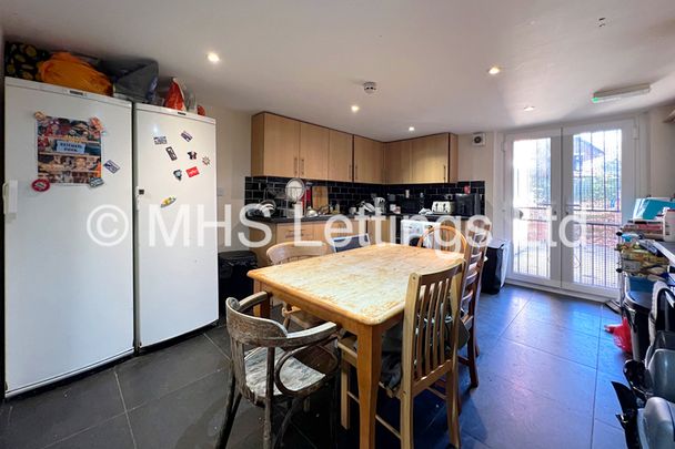 20 Regent Park Avenue, Leeds, LS6 2AU - Photo 1