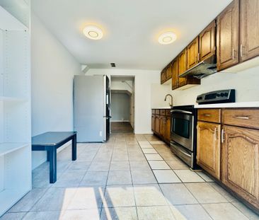 For Lease - 272 Essex (Work Out Basement) Avenue, Richmond Hill, On... - Photo 5