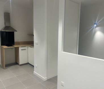 Location Appartement 1 pièce 27m² MONT DE MARSAN 40000 - Photo 2