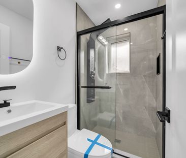 For Lease - 31A (Main Floor) Laurel Avenue, Toronto, Ontario - Photo 4
