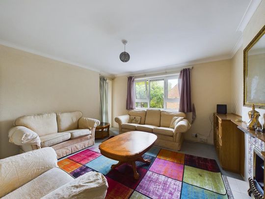 3 bedroom flat to rent - Photo 1