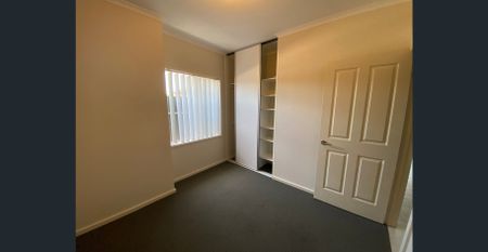 Relaxed Living Opposite the Reserve - Photo 2