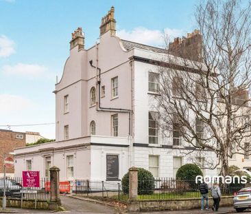 3 bedroom flat to rent - Photo 3