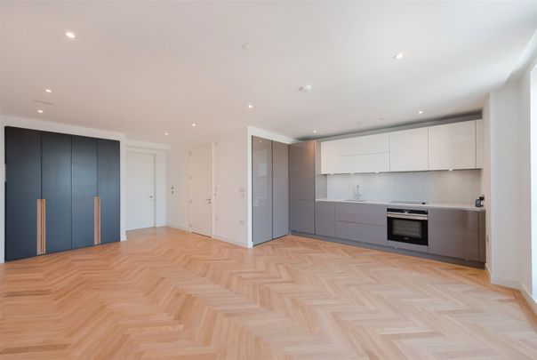 Southwark Bridge Road, London, SE1 6FL - Photo 1