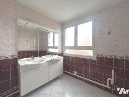 À louer – Appartement 5 pièces – BD POMMERY - Photo 3