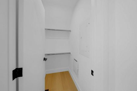 For Lease - 502 Atlas Avenue Unit# C, Toronto, Ontario - Photo 2