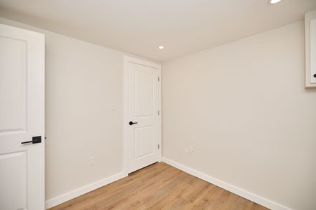 For Lease - 3305 Nineteenth Street, Lincoln, Ontario - Photo 2