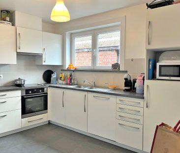 Appartement met 1 slaapkamer en terras. - Photo 4